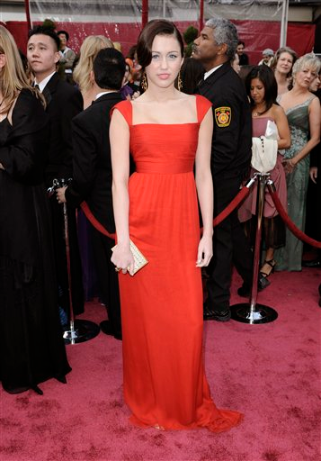 Illustration for article titled "Fishy" Is Fabulous: Oscar Fashion 2008